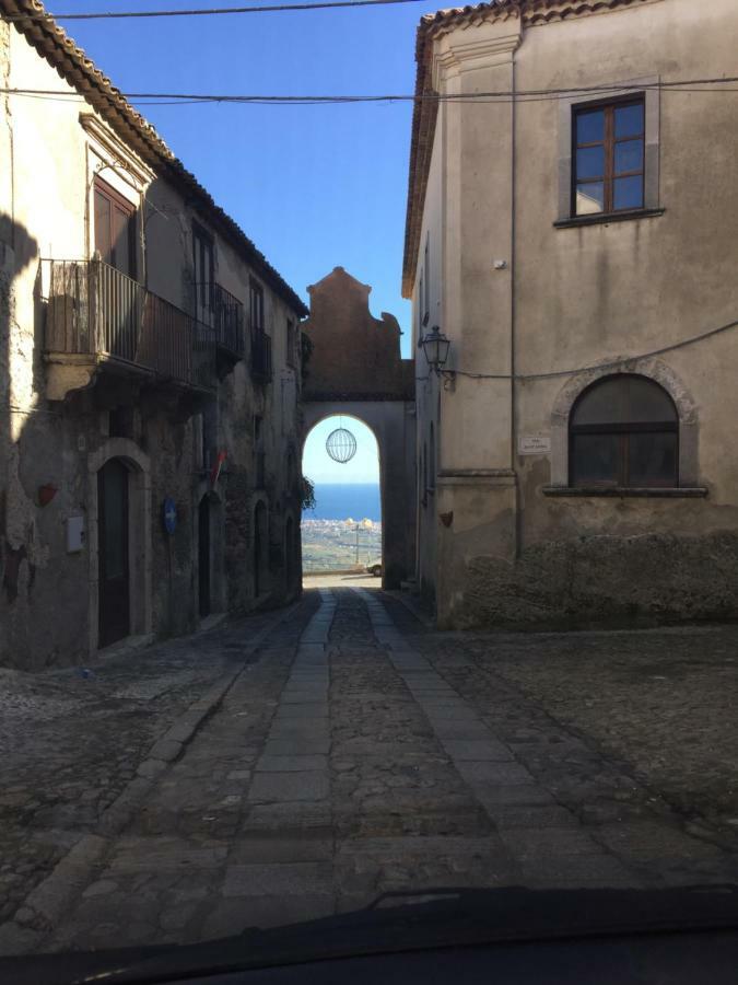 فيلا La Casa Del Miele Di Borgo Carbone لوكري المظهر الخارجي الصورة